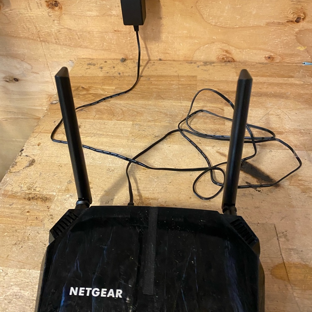 Netgear R6080 Dual Band Smart Wi-Fi 5 Router AC1000 - Picture 4 of 12